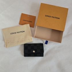 Damier 6 key holder LV