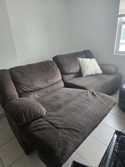 Dual Recliner Couch