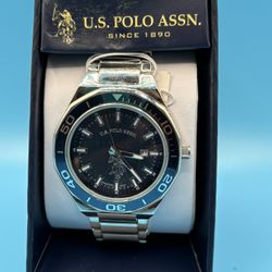 U.S. Polo Assn. Men’s Blue Diver-Style Analog Watch-Silver Metal Band