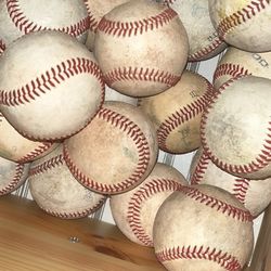 Baseballs 