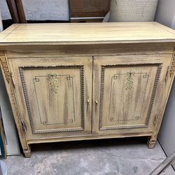 French Cabinet 