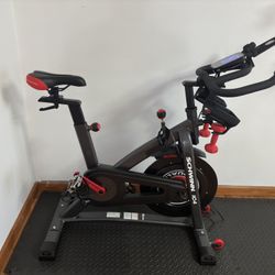 Schwinn IC4 Indoor Cycling Exercise Bike (New)