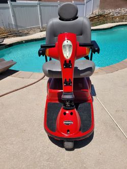 Pride Maxima Heavy-duty Mobility Scooter