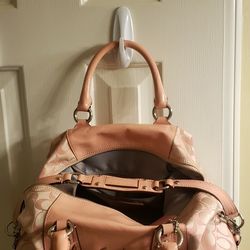 Coach 100% Authentic