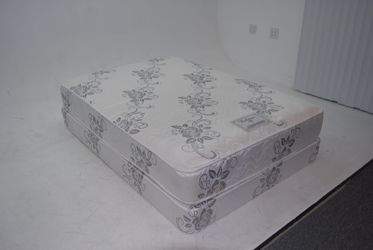 Deluxe Brand Mattress and Boxspring