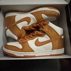 Nike High Top Dunks