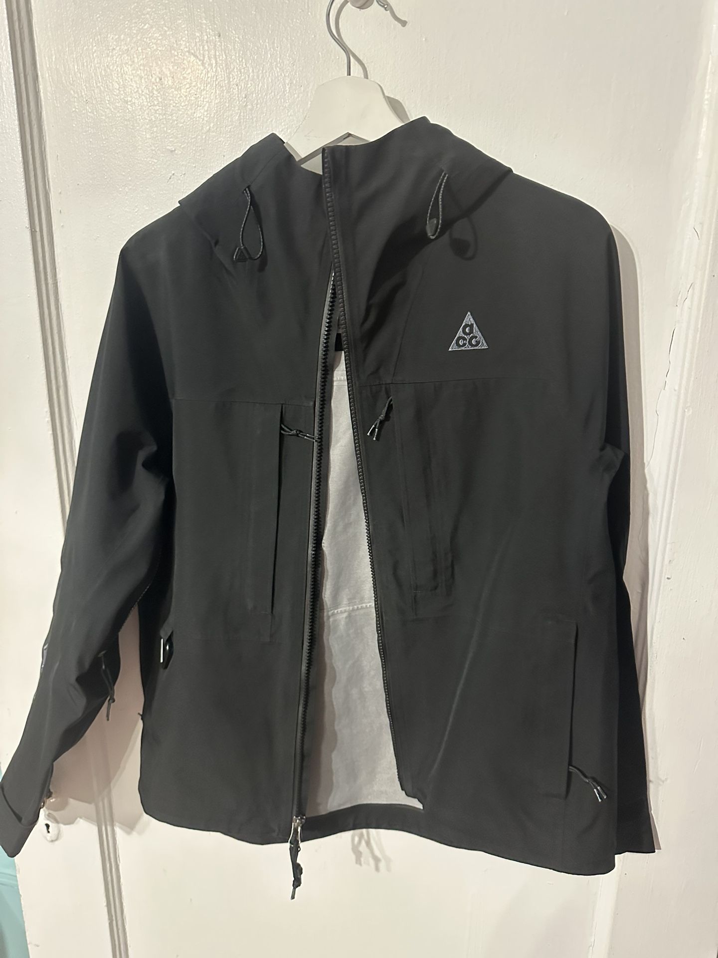 NIKE ACG RAIN JACKET
