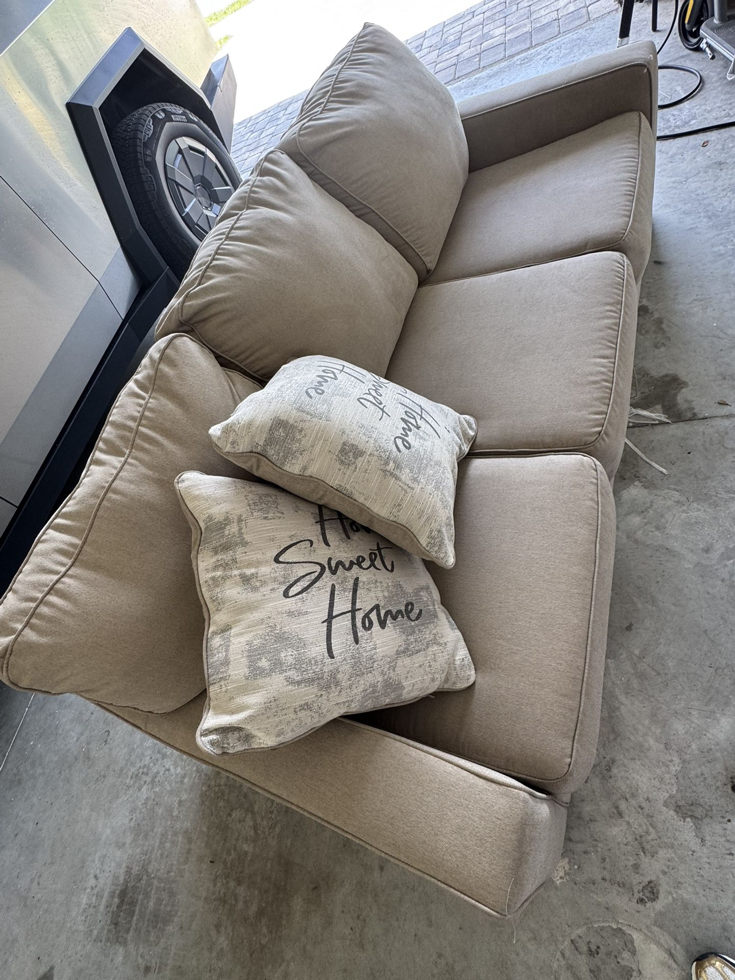 Brand New Pullout Sleeper Couch 