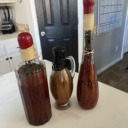3 Chilis Bottles 