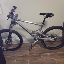 Cannondale Jekyll Full Suspension Lefty