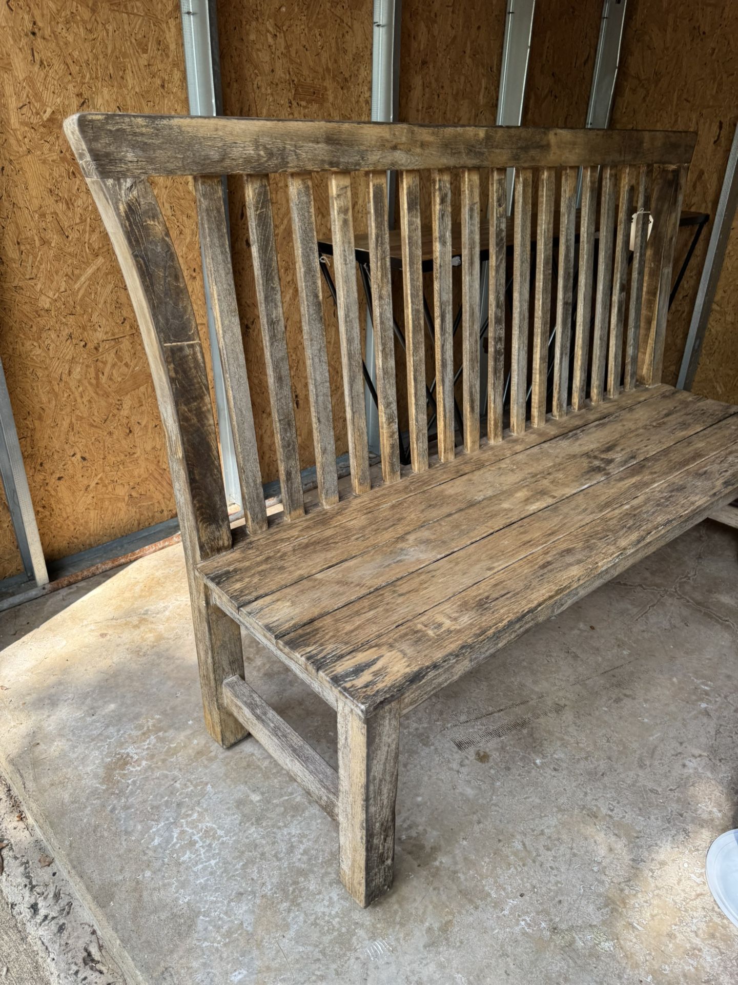 Large Bench And 4 Pillows