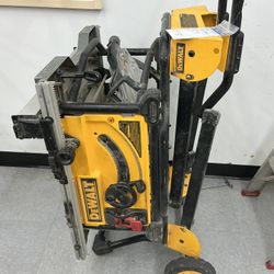 Dewalt Mobile Table Saw 