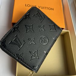✨ Luxury Zip Wallet – Black Monogram ✨