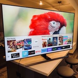 Samsung 65” Smart TV UHD hdr 4k! 8-series