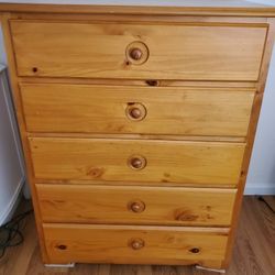 5 Drawer Solid Wood Dresser