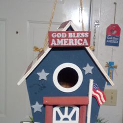 Patriotic Bird House