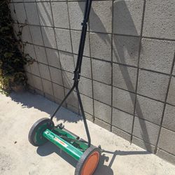 Scott's 16 in. Manual Walk Behind Push Reel Lawn Mower