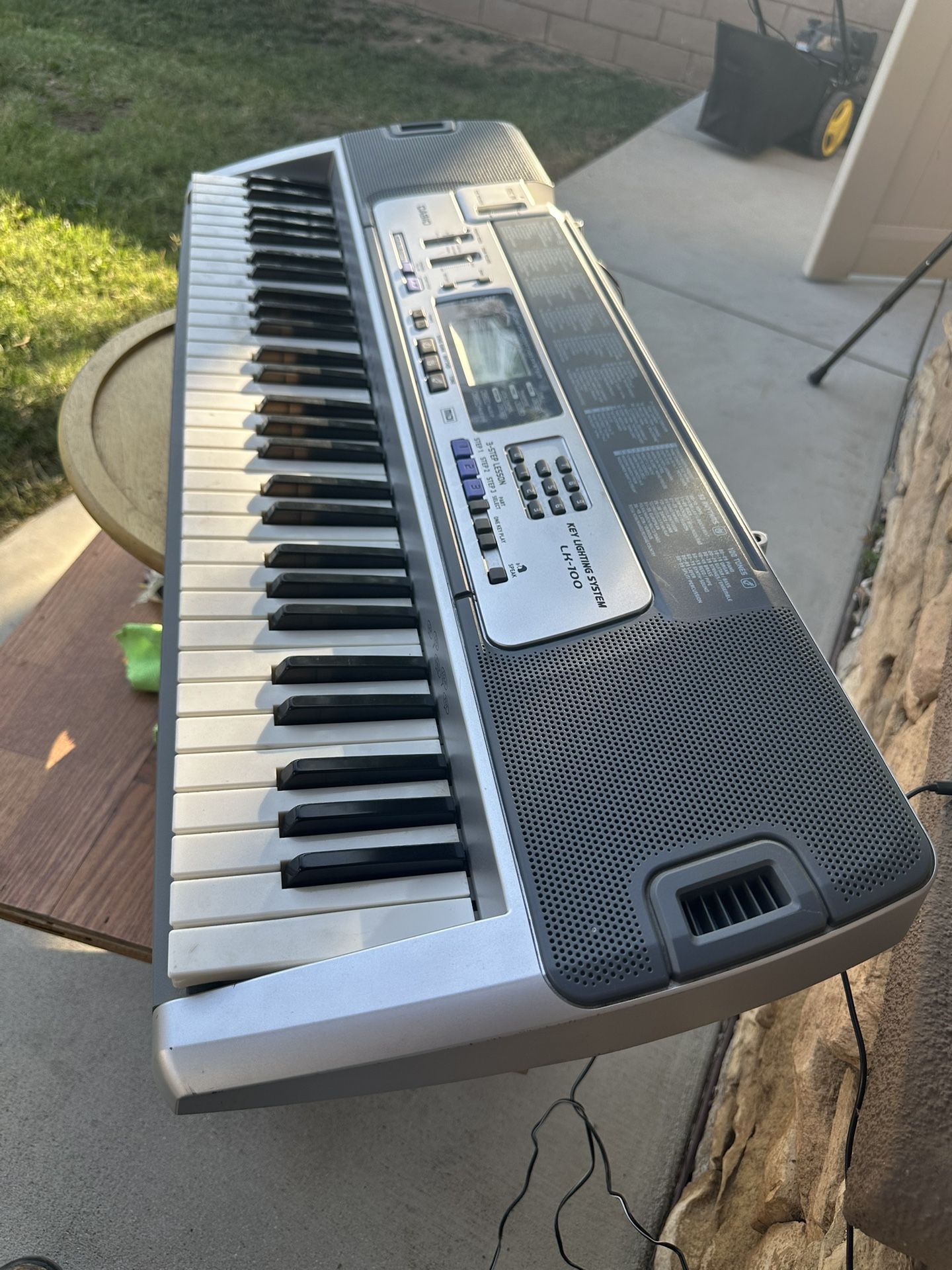 Casio LK 100 Key Lighting Keyboard