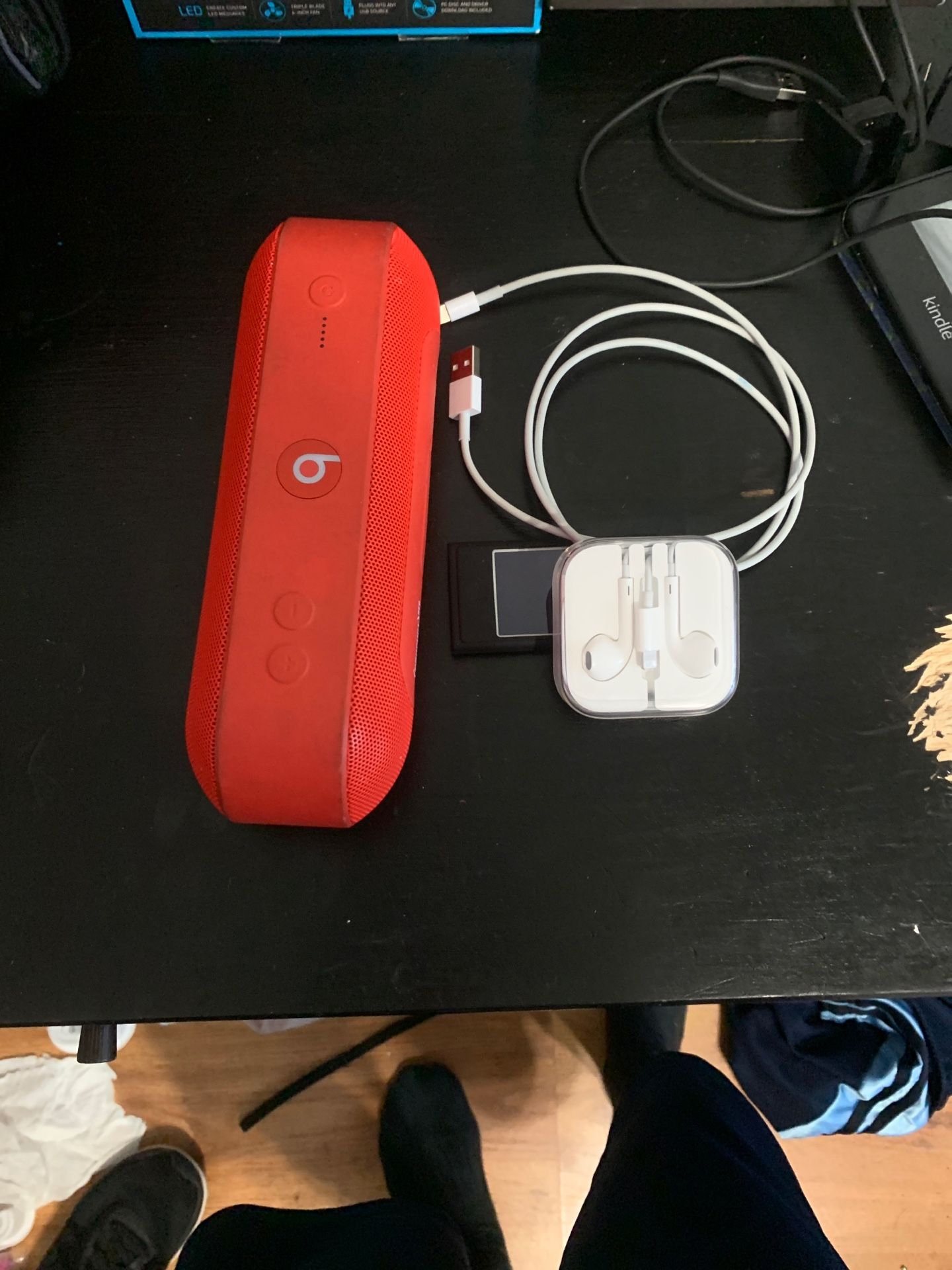 Beats pill +, iPod nano gen 7 blue 16 gigs