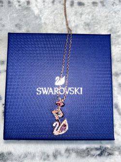 Swarovski Rose Gold-Tone Crystal Iconic Dancing Swan Pendant Necklace, 14-718" Authentic Brand New with tags and box