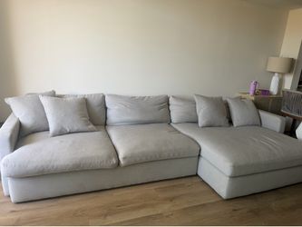 Carlin cloud oversized chase couch