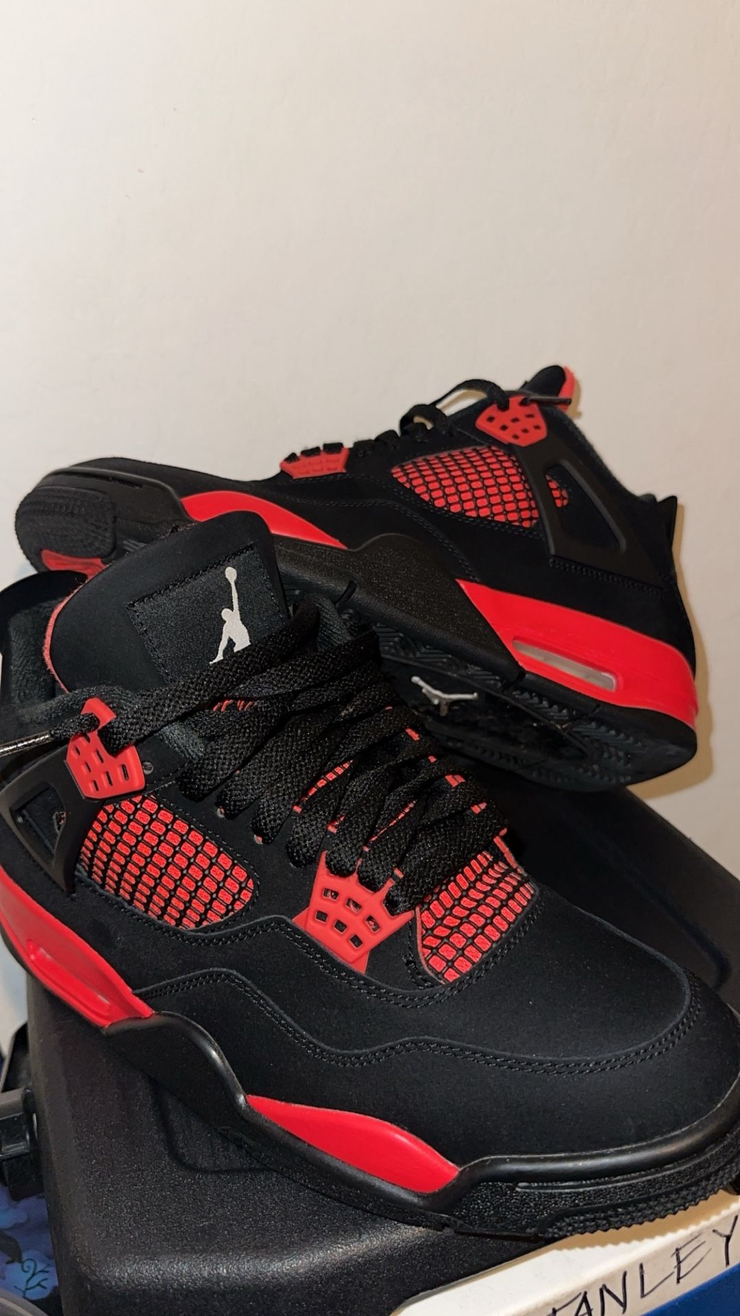 Jordan Size 8.5 Red Thunders