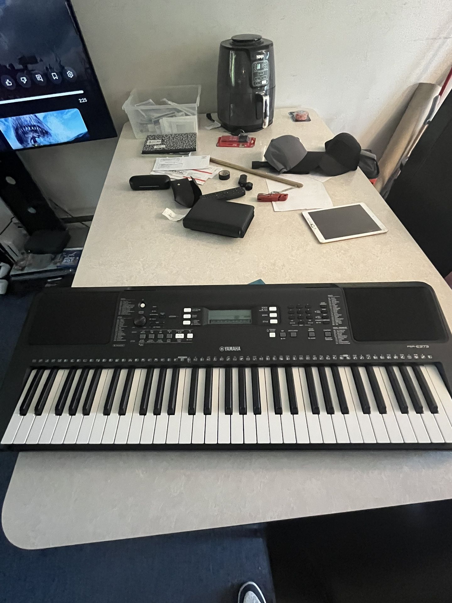 Yamaha PSR- E373 Electric Piano