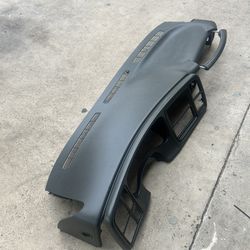 99-06 Dashboard Dark Grey