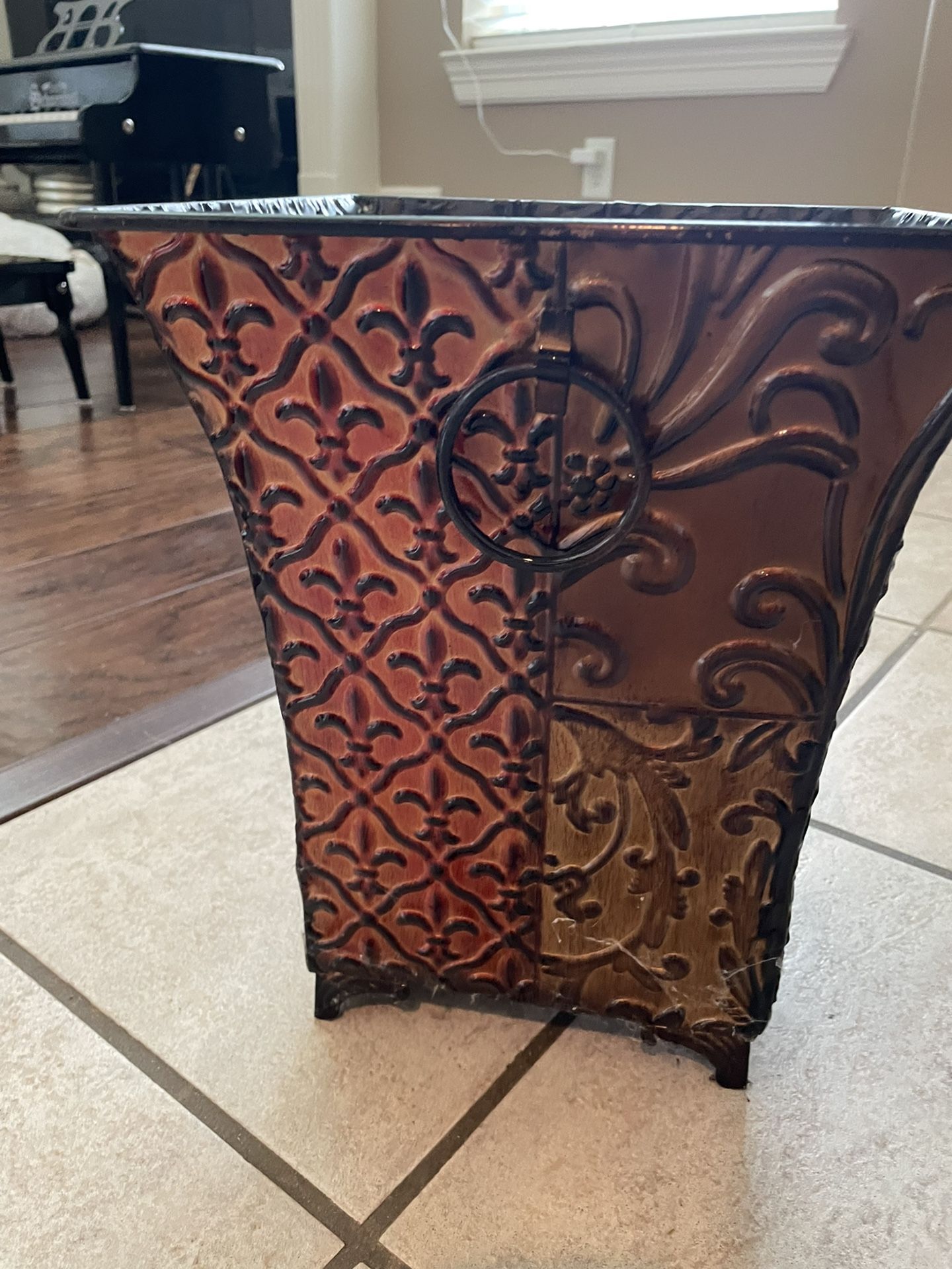 Metal Decorative Planter Or Trashcan 