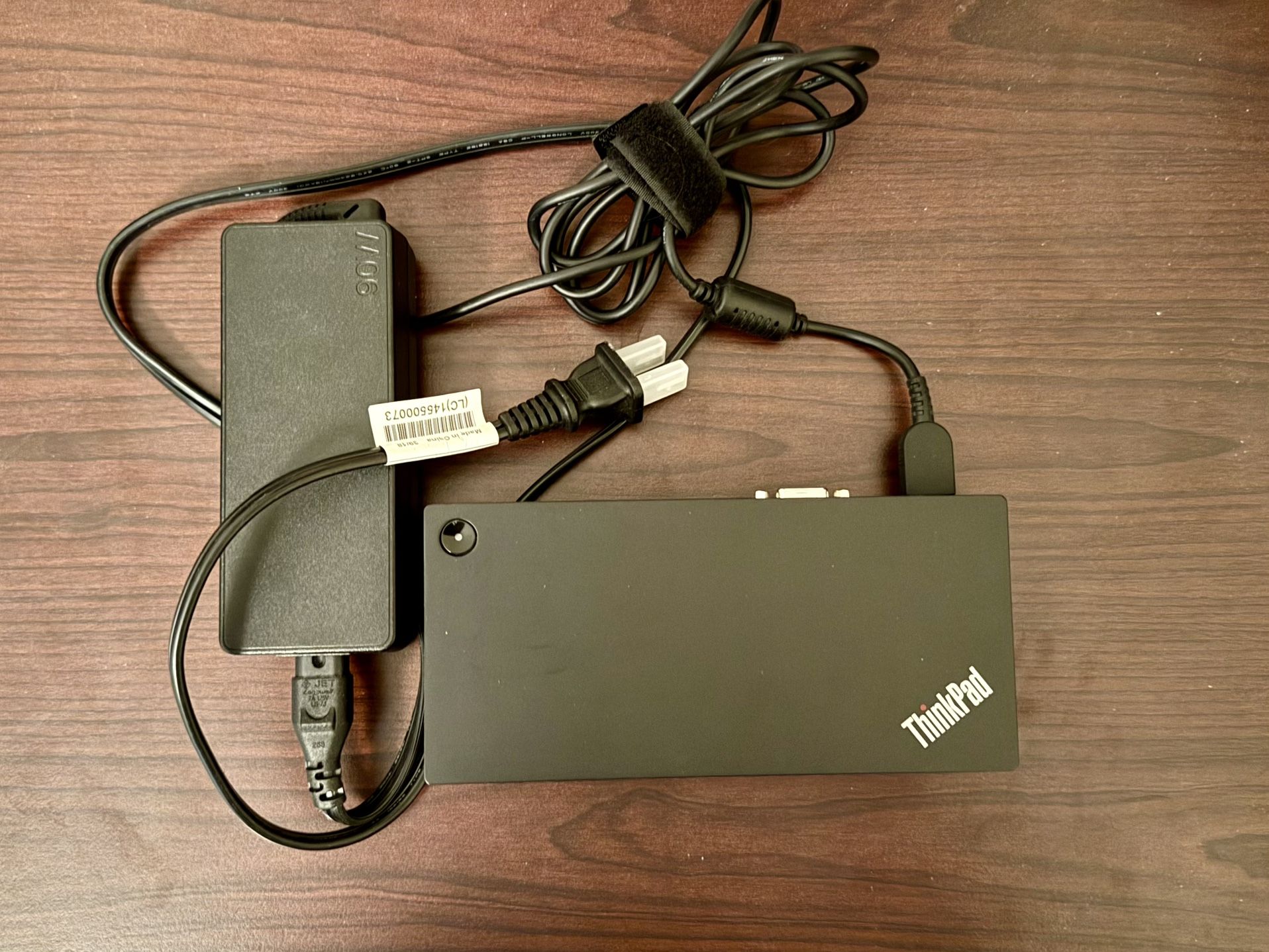 Lenovo 90W Docking Station And Charger