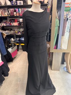 Elegant black long dress