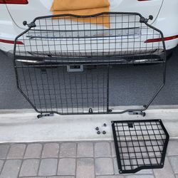 Vehicle Dog Barrier