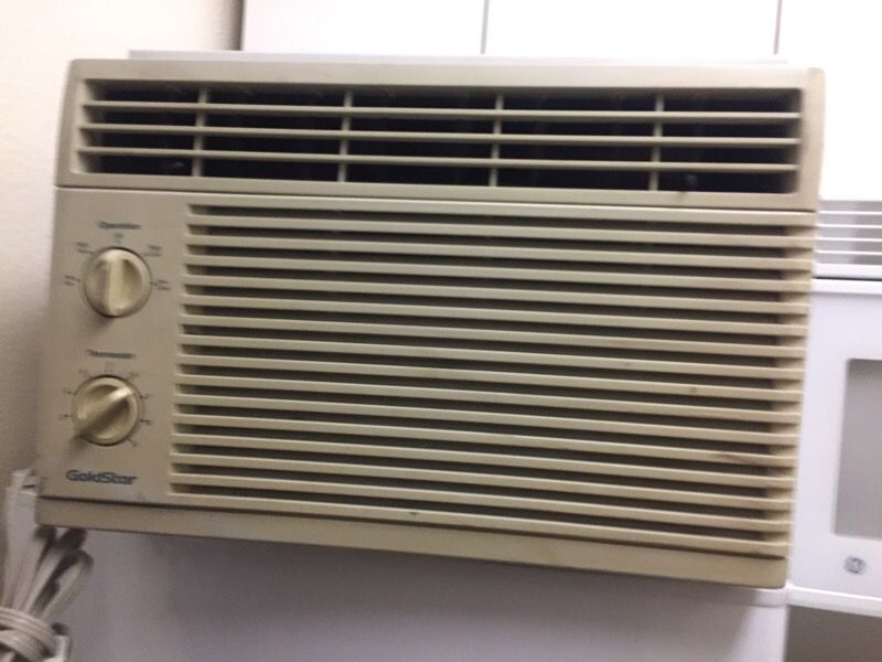 Gold star 5200 btu window AC a/c air conditioner