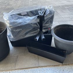 Various Planters