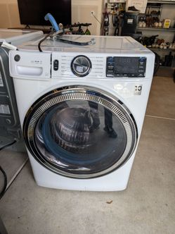 GE® ENERGY STAR® 4.8 cu. ft. washer and 7.8 cu ft Dryer $600 obo