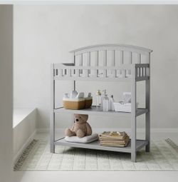 Graco Changing Table with Water-Resistant Changing Pad
