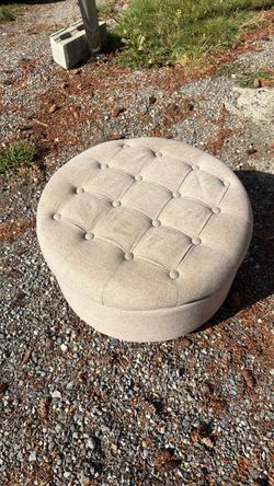 Cream ottoman