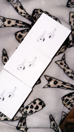 apple airpods 4 with noise cancellation
