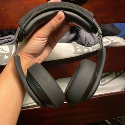 Beats Studio Pro 