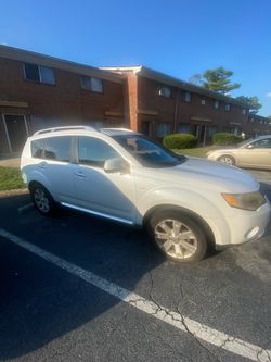 2008 Mitsubishi Outlander SUV white