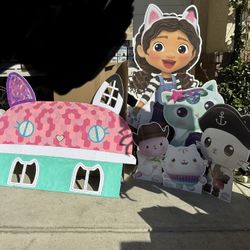 Gabby’s Doll House Character Cut Outs