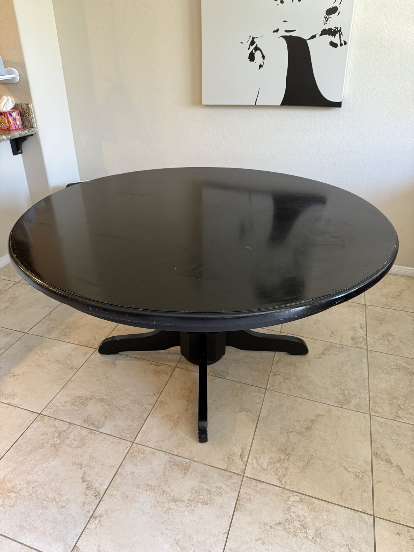 Pottery Barn Round Dining Table