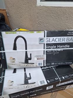 GLACIER BAY KITCHEN FAUCET