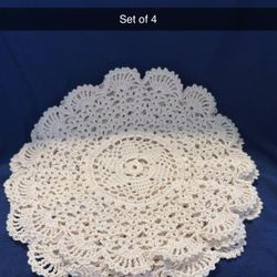 Crochet Doily/ Mantelito Set Of 4