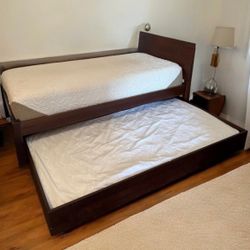 Pottery Barn Kendall Twin Bed w/ Trundle 