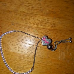 LOCATED IN HORIZON MUST PICK UP