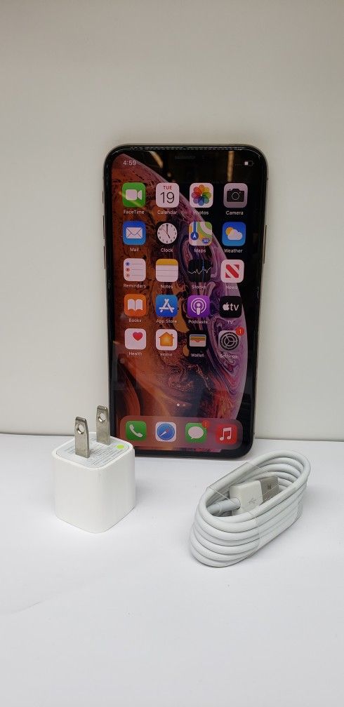 Iphone XS/64 GB/ Unlocked