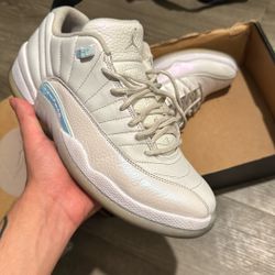 Jordan 12 Easters 