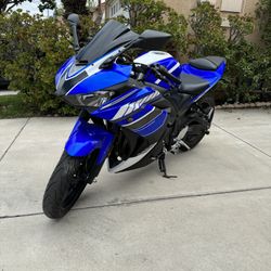 2015 Yamaha R3 300cc