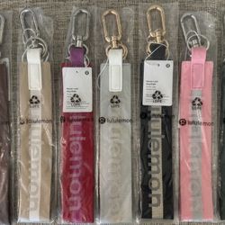 Lululemon Never Loss Keychain 